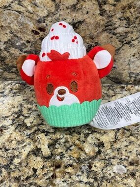 Disney Munchlings Cupcake Craze scented collectible plush-Tod the fox